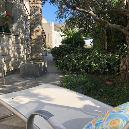 Garden דירה *