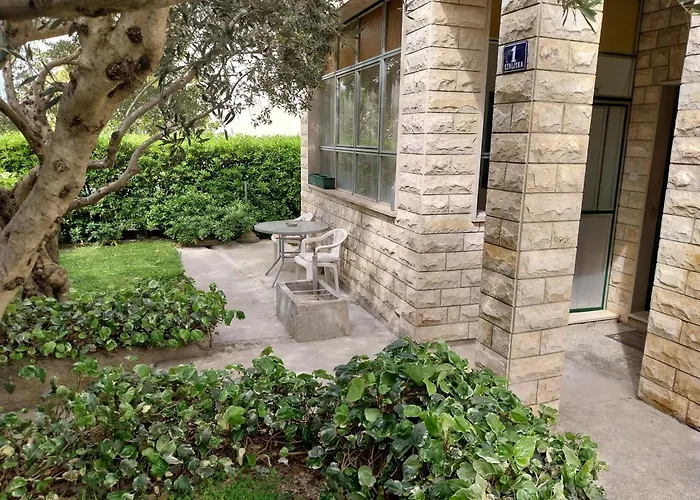 Garden Apartament *